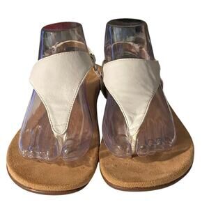 Vionic Women’s T-Strap Leather Sandal, White, 7, Flats, Sling back